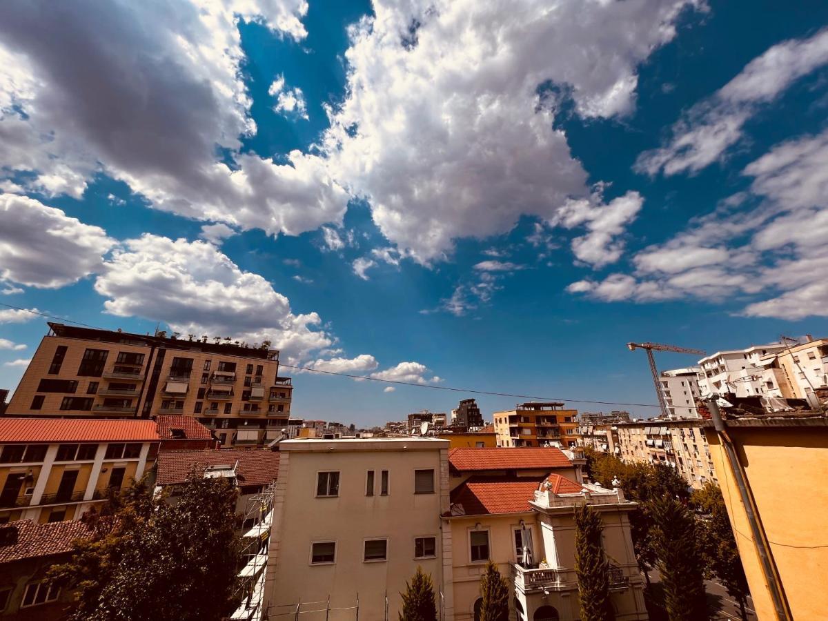 City Center Two Private Bedrooms Near Scanderbeg Square On Shared Apartment 티라나 외부 사진