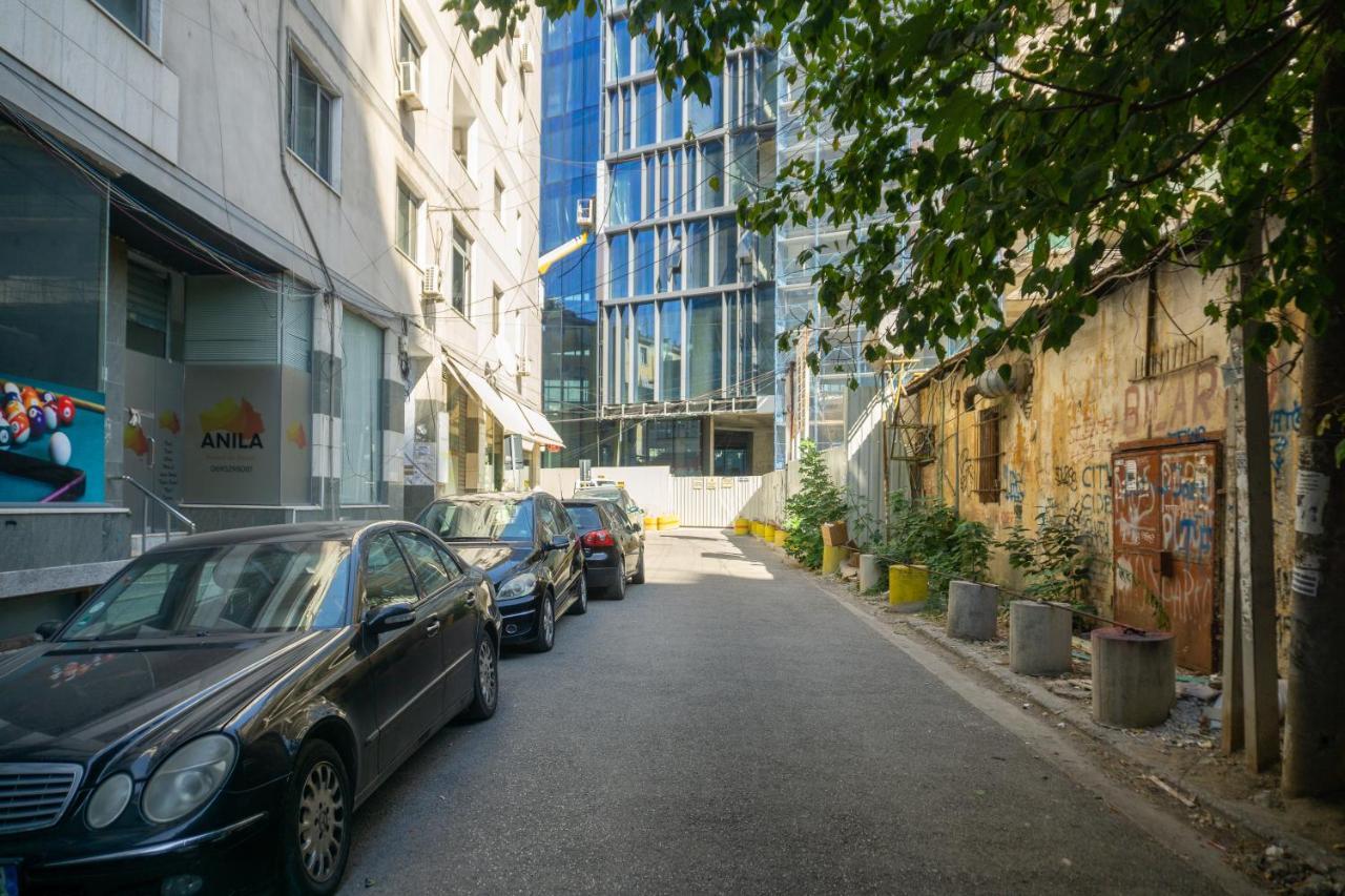 City Center Two Private Bedrooms Near Scanderbeg Square On Shared Apartment 티라나 외부 사진