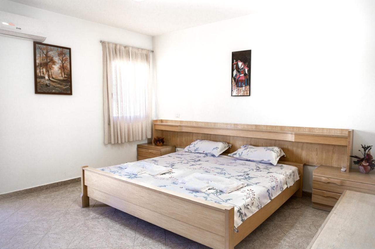 City Center Two Private Bedrooms Near Scanderbeg Square On Shared Apartment 티라나 외부 사진
